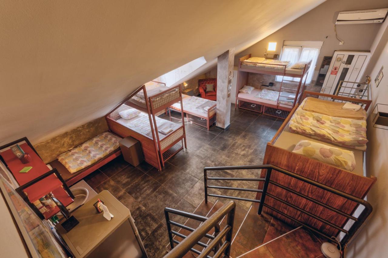 Q Podgorica Beds,Rooms And More 外观 照片