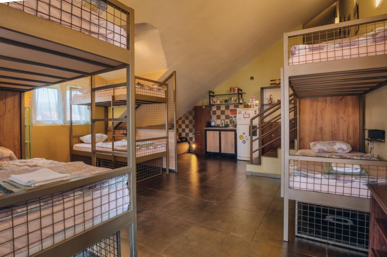 Q Podgorica Beds,Rooms And More 外观 照片