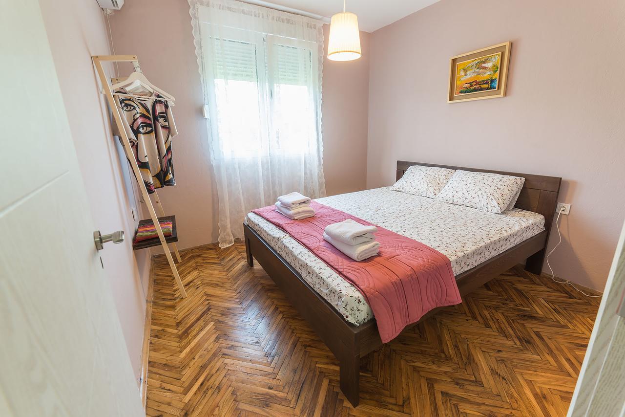 Q Podgorica Beds,Rooms And More 外观 照片